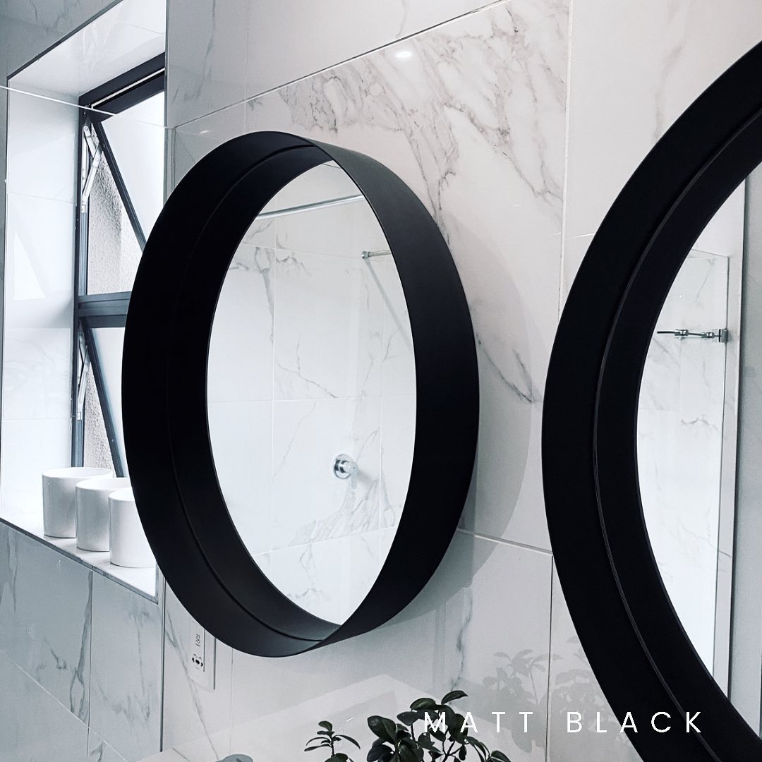 Luna Mirror